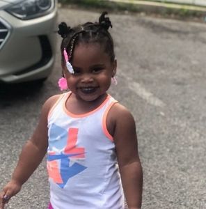 Meet your Posher, Leslie